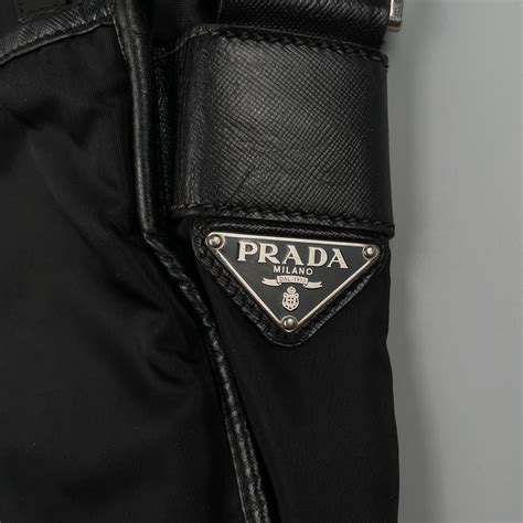 prada bauchtasche